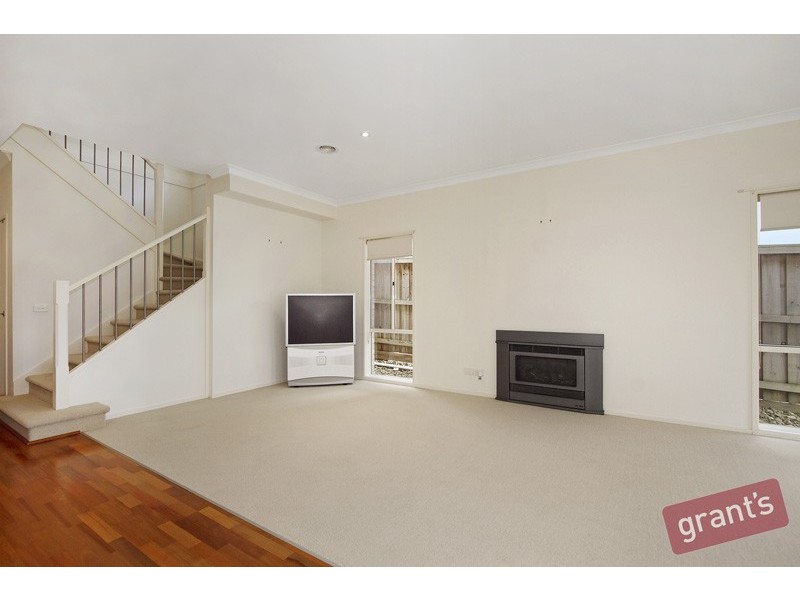 16 Piermont Drive, Berwick VIC 3806