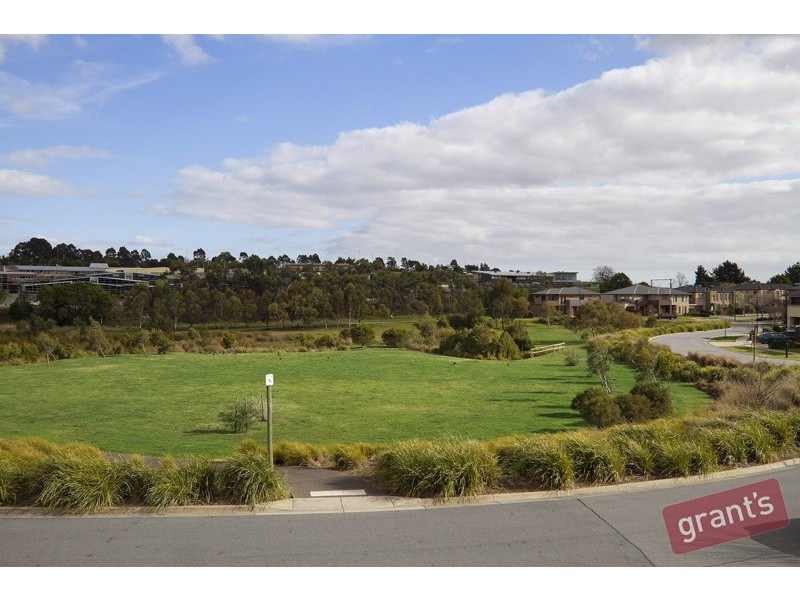 16 Piermont Drive, Berwick VIC 3806