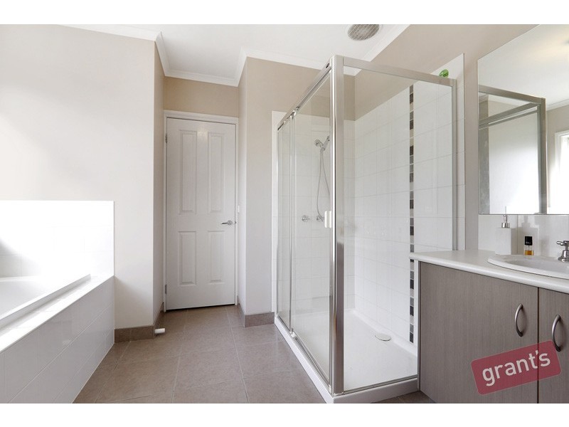 8/278 Narre Warren Cranbourne Road, Cranbourne East VIC 3977