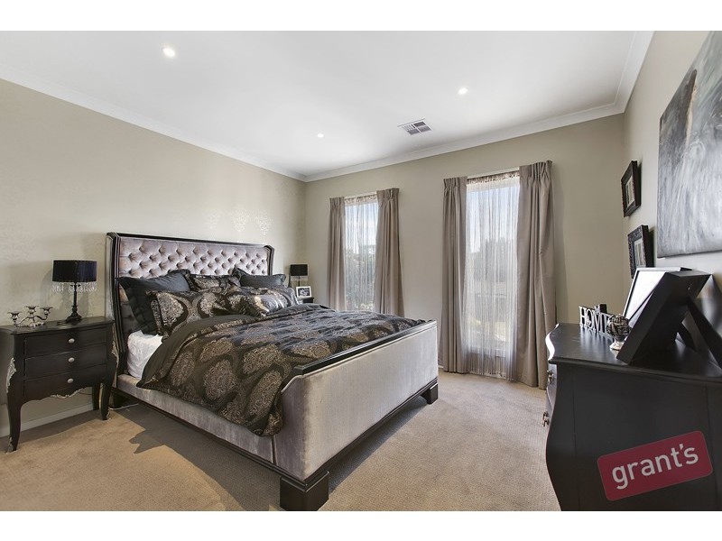 1a Azalea Court, Narre Warren VIC 3805