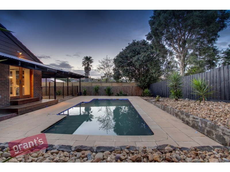 5 Throsby Court, Endeavour Hills VIC 3802