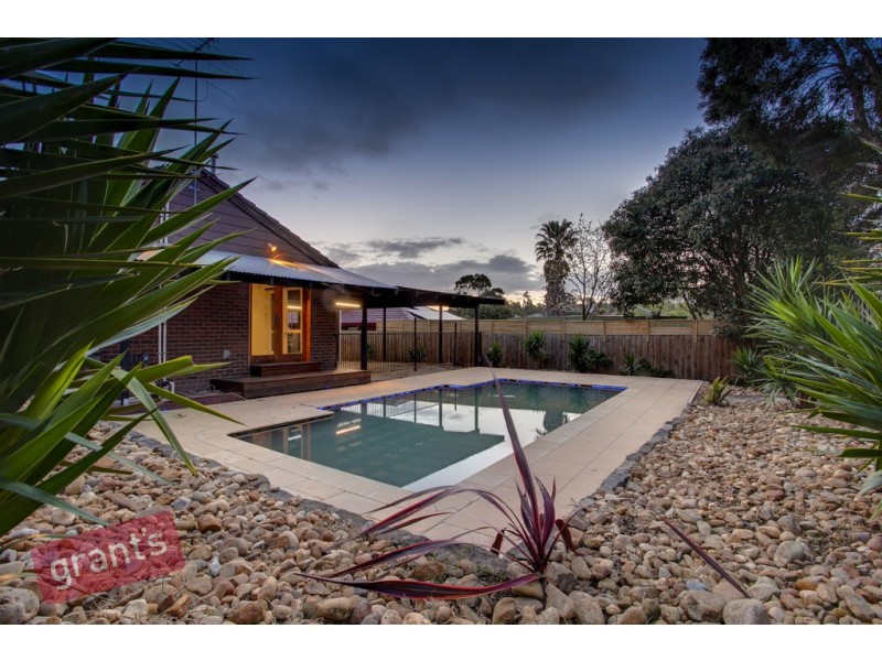 5 Throsby Court, Endeavour Hills VIC 3802