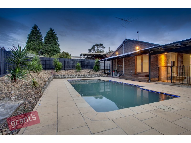 5 Throsby Court, Endeavour Hills VIC 3802