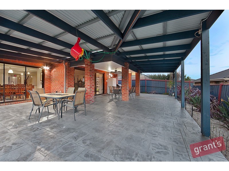 21 Braybrook Drive, Narre Warren South VIC 3805