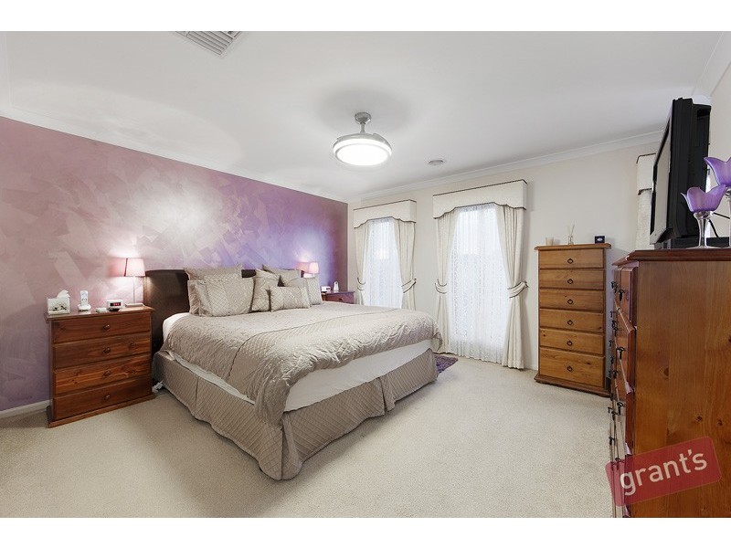 21 Braybrook Drive, Narre Warren South VIC 3805