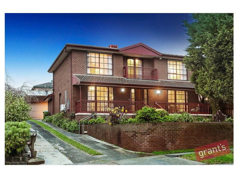 13 Dozey Place, Endeavour Hills VIC 3802