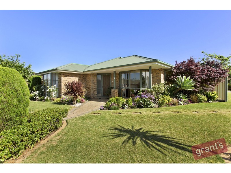 44 Tarcoola Drive, Narre Warren VIC 3805