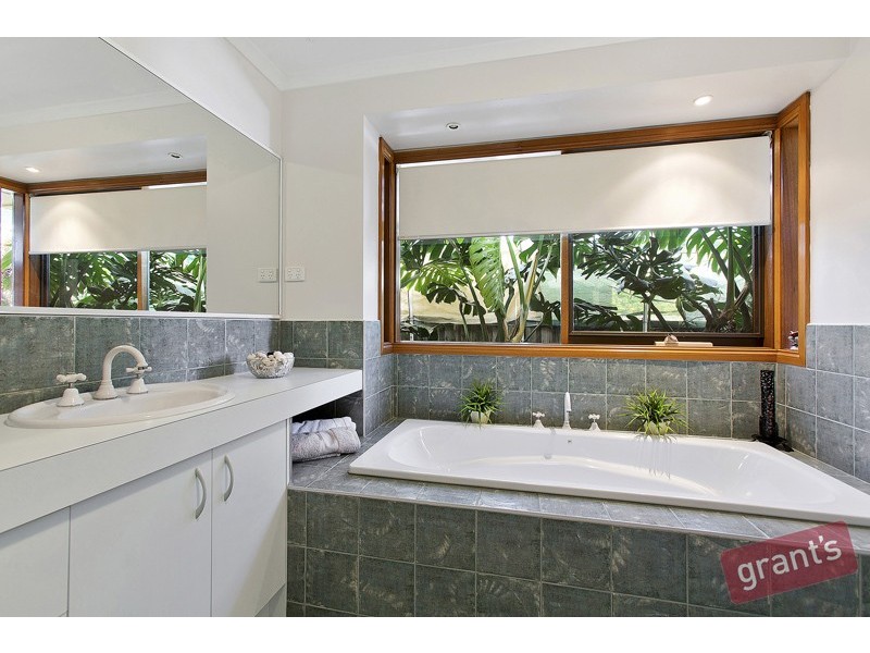 44 Tarcoola Drive, Narre Warren VIC 3805