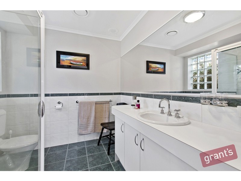 44 Tarcoola Drive, Narre Warren VIC 3805