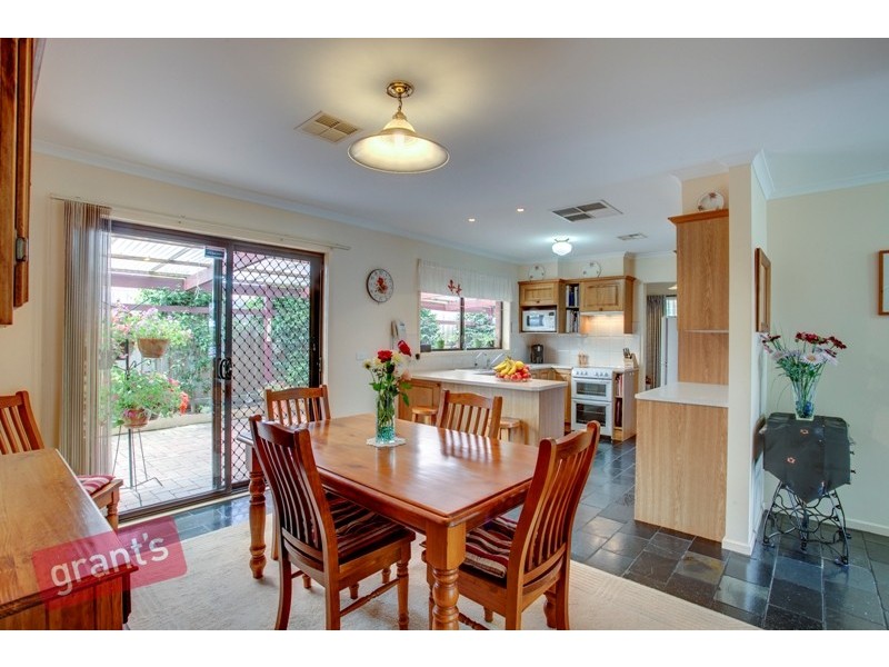 5 Topaz Place, Narre Warren VIC 3805