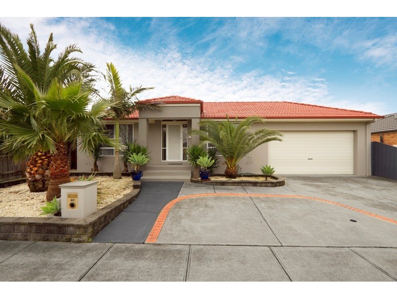 40 Bunbury Avenue, Narre Warren VIC 3805