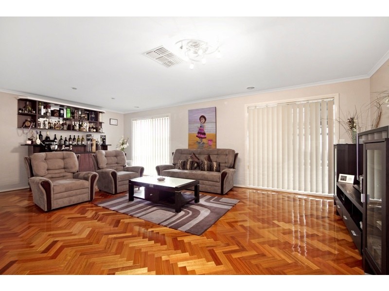 40 Bunbury Avenue, Narre Warren VIC 3805