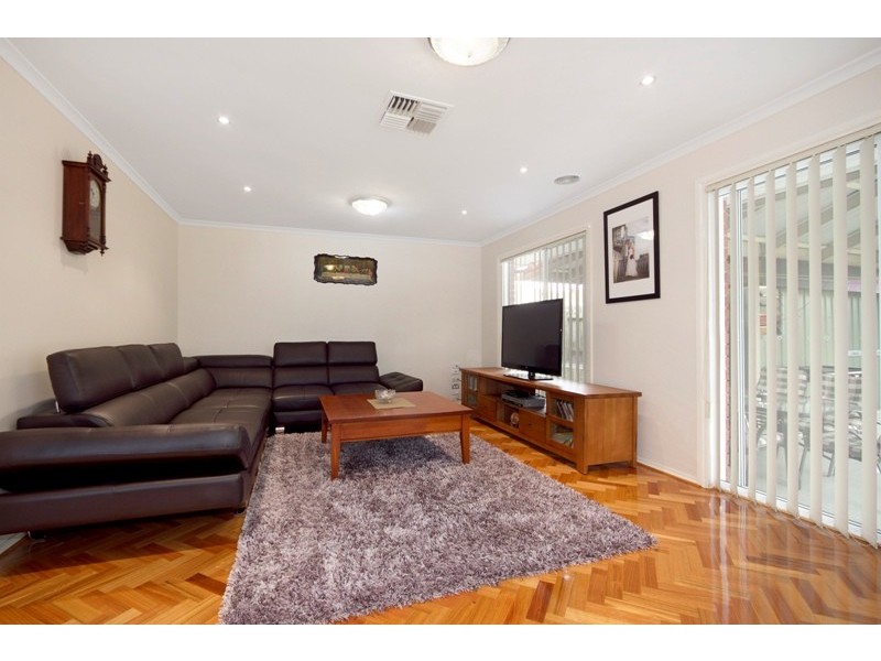 40 Bunbury Avenue, Narre Warren VIC 3805