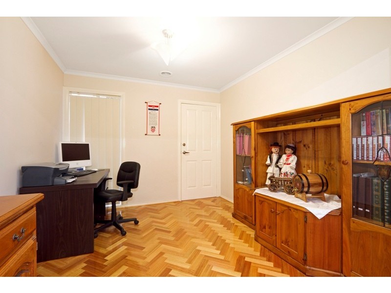 40 Bunbury Avenue, Narre Warren VIC 3805