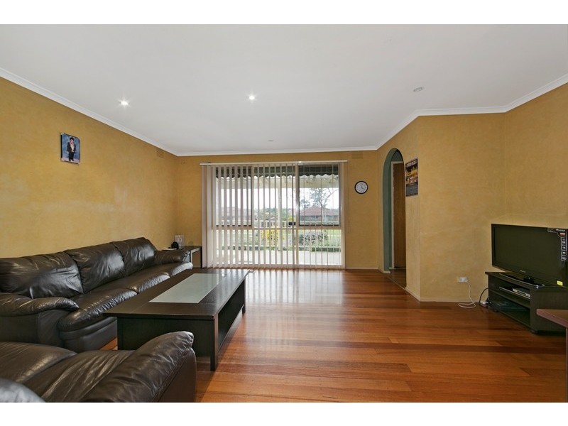 11 Bradley Terrace, Narre Warren VIC 3805