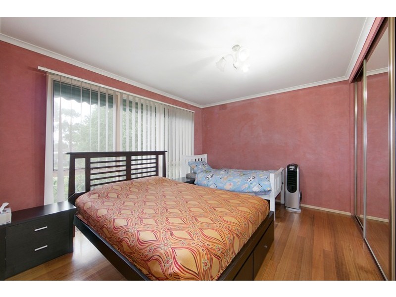 11 Bradley Terrace, Narre Warren VIC 3805