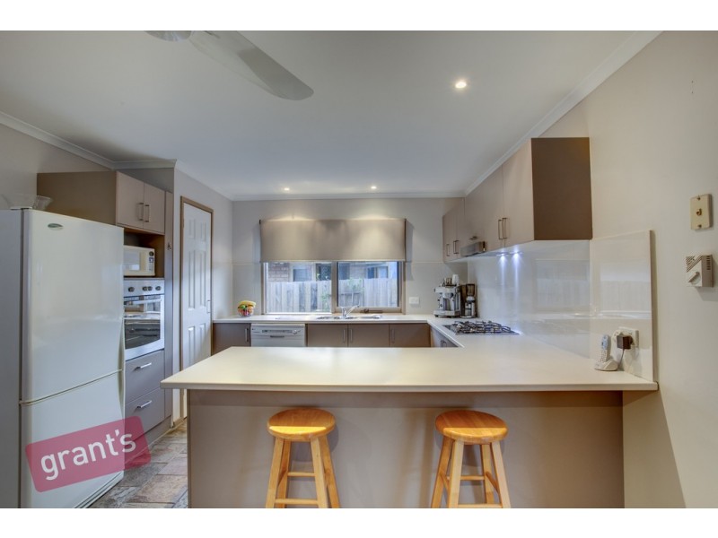 36 Bosco Close, Narre Warren VIC 3805