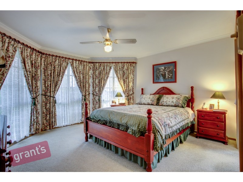 36 Bosco Close, Narre Warren VIC 3805