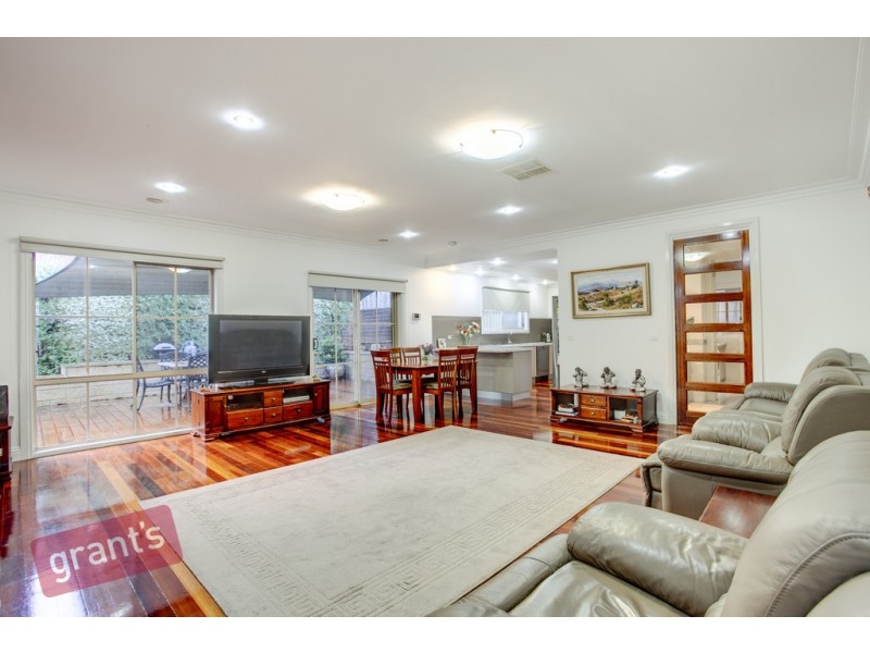 11 Oxford Court, Narre Warren South VIC 3805