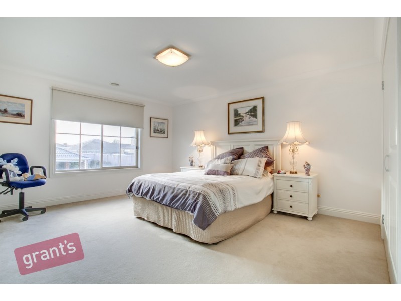 11 Oxford Court, Narre Warren South VIC 3805