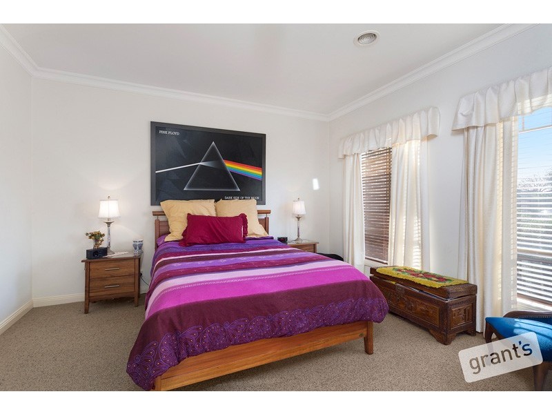 37 Littlecroft Avenue, Narre Warren South VIC 3805