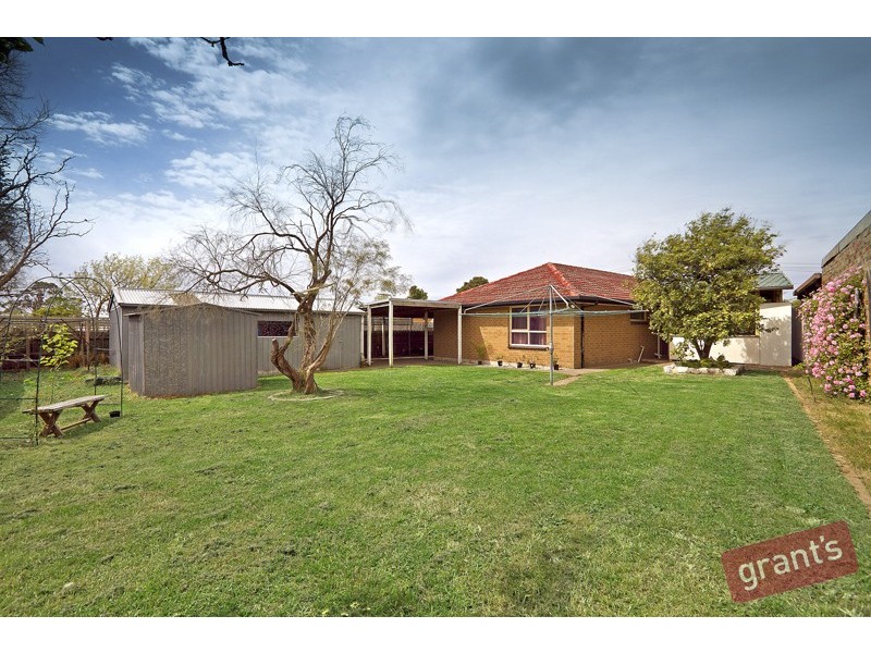 13 Hampton Drive, Hampton Park VIC 3976