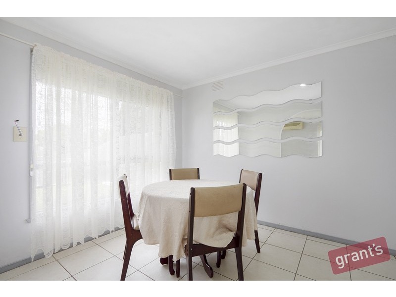 13 Hampton Drive, Hampton Park VIC 3976