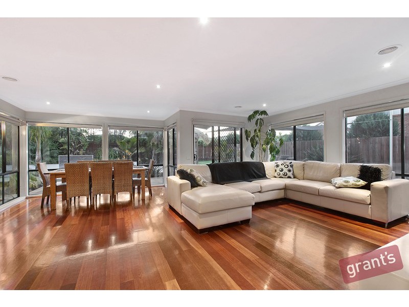 28 The Quays, Narre Warren South VIC 3805