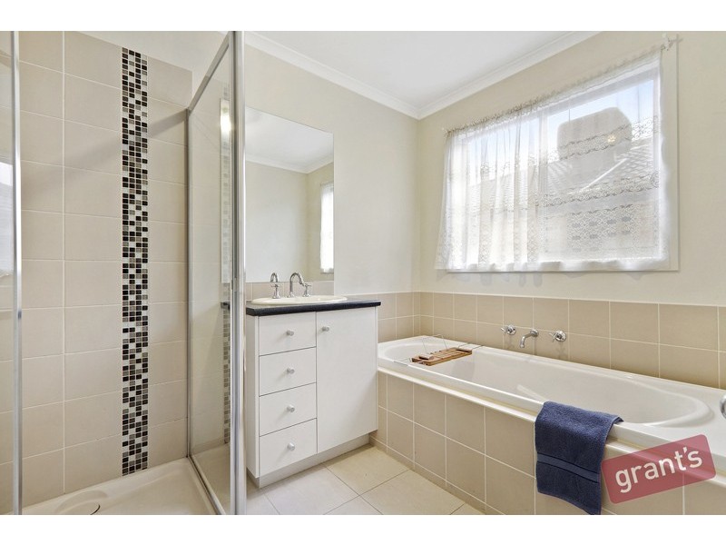 26 Ernest Crescent, Narre Warren South VIC 3805