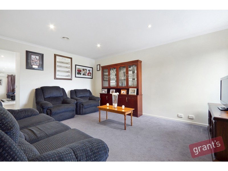 26 Ernest Crescent, Narre Warren South VIC 3805