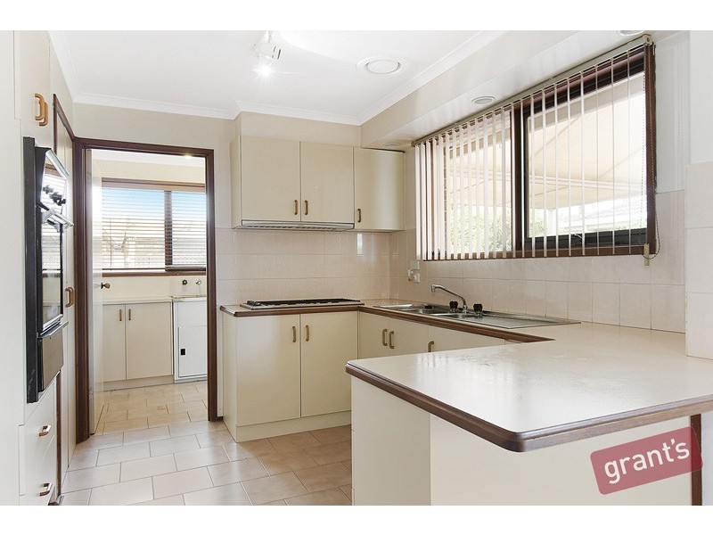 2 Denver Drive, Narre Warren VIC 3805