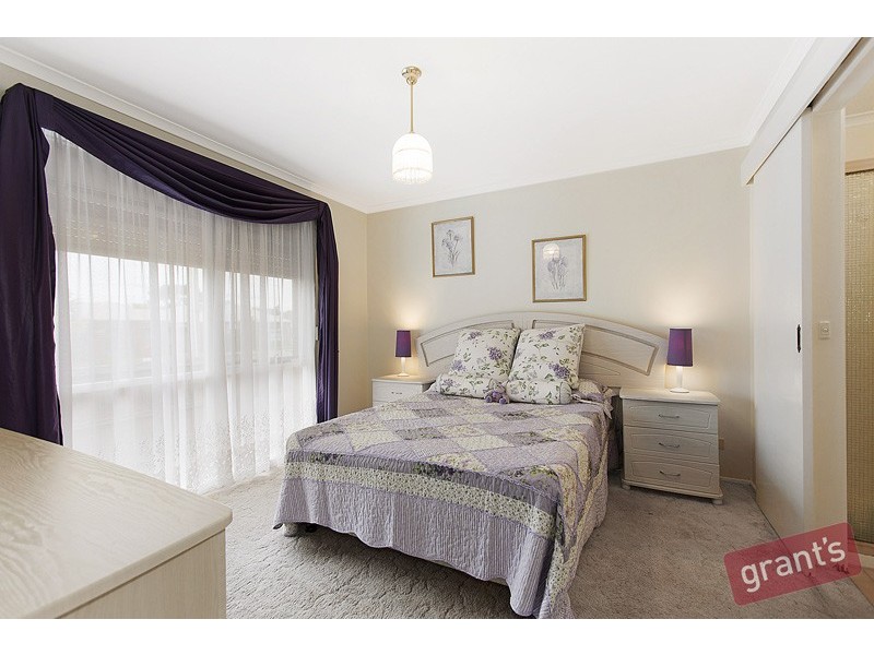 2 Denver Drive, Narre Warren VIC 3805