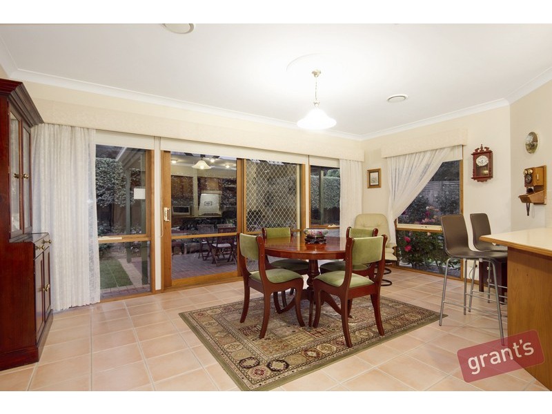 13 Eastern Park Square, Narre Warren South VIC 3805