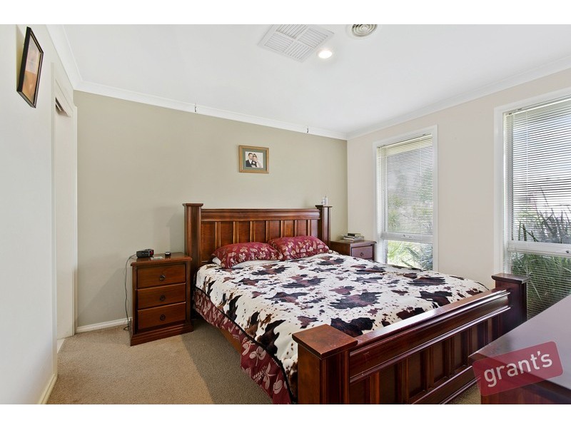 14 Toulouse Terrace, Narre Warren South VIC 3805