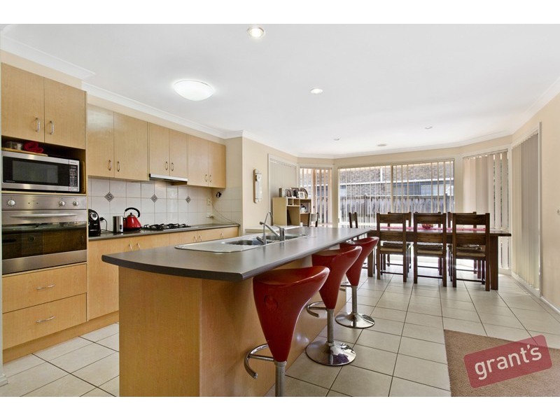 14 Toulouse Terrace, Narre Warren South VIC 3805