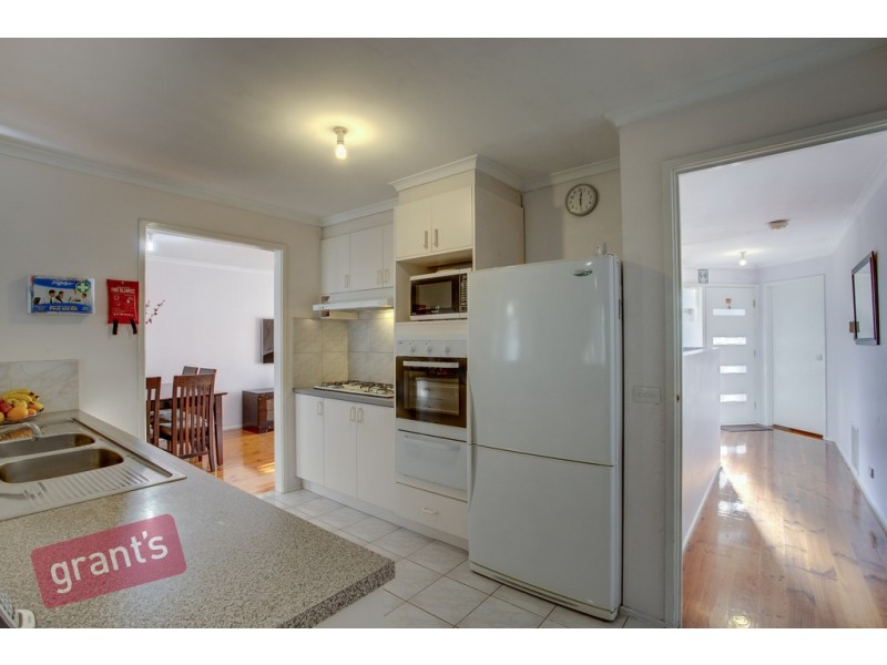 35 Ireland Avenue, Narre Warren VIC 3805