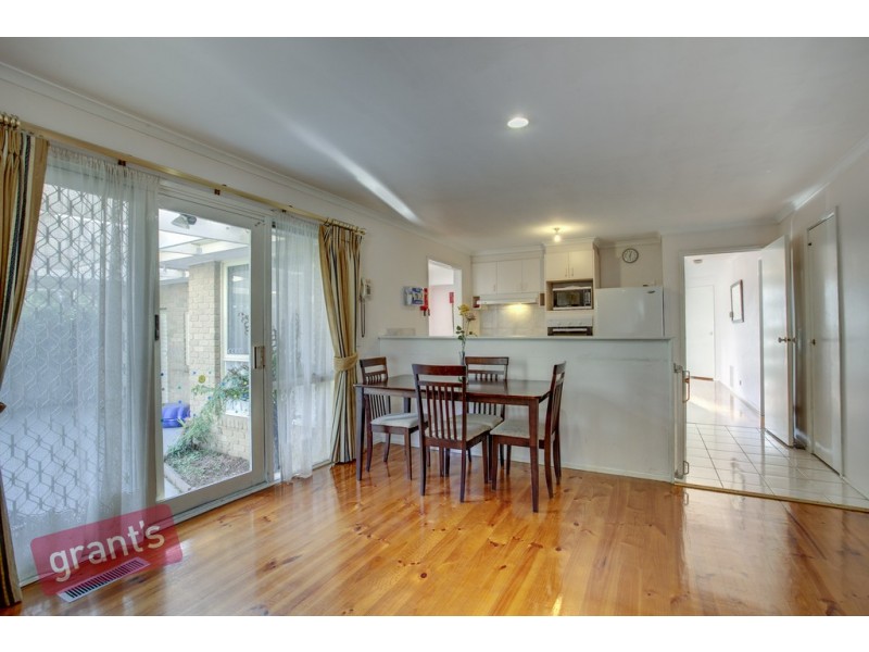 35 Ireland Avenue, Narre Warren VIC 3805