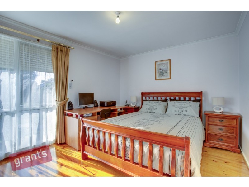 35 Ireland Avenue, Narre Warren VIC 3805