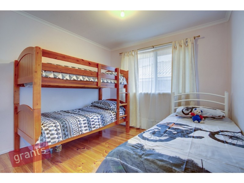 35 Ireland Avenue, Narre Warren VIC 3805