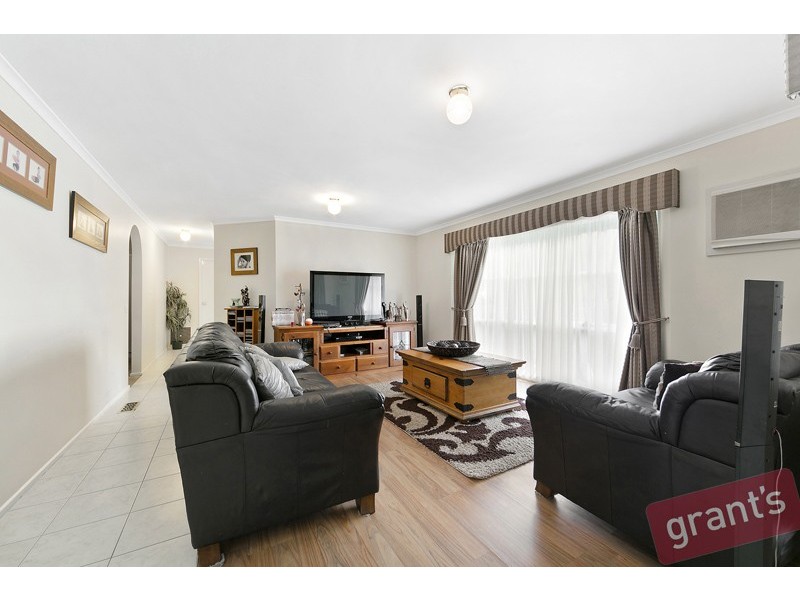 10 Fairleigh Court, Narre Warren VIC 3805