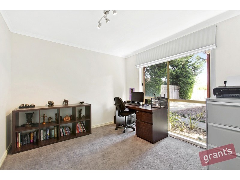 2/118 Fleetwood Drive, Narre Warren VIC 3805