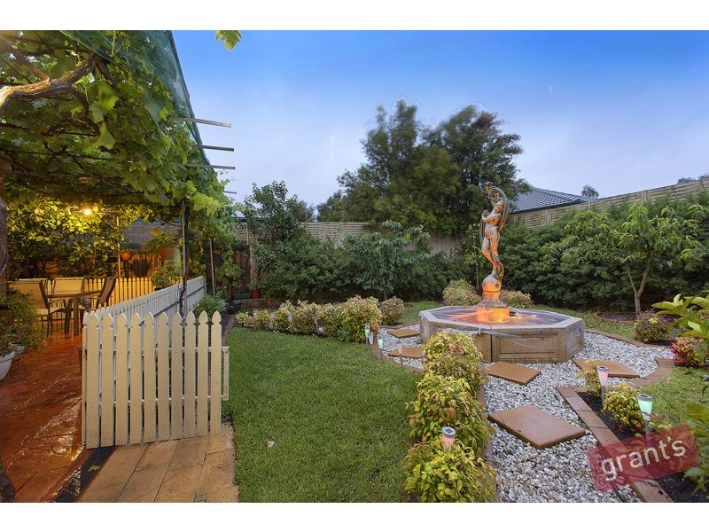 7 McIlwraith Court, Berwick VIC 3806