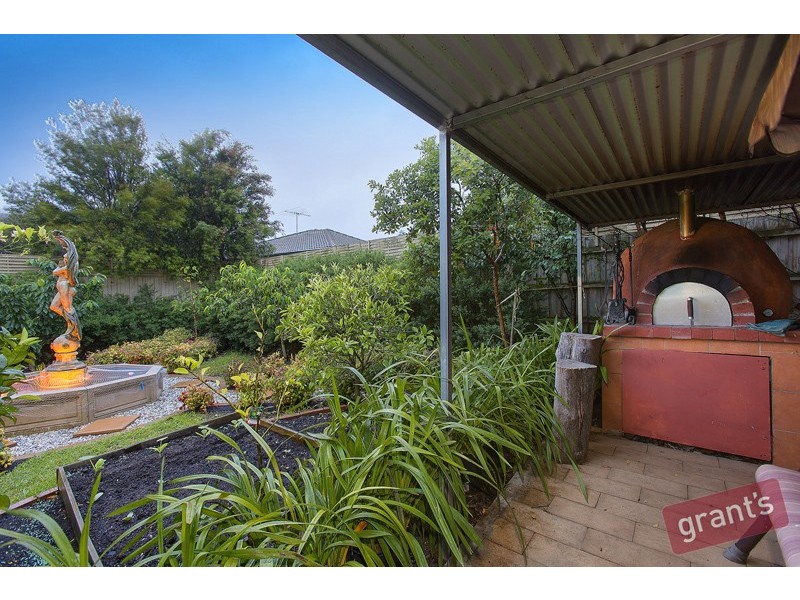 7 McIlwraith Court, Berwick VIC 3806