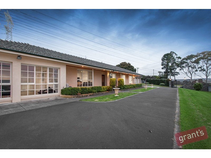 31 Rockleigh Park Road, Narre Warren North VIC 3804