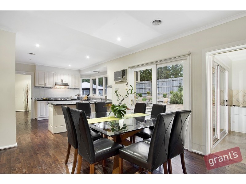 31 Rockleigh Park Road, Narre Warren North VIC 3804