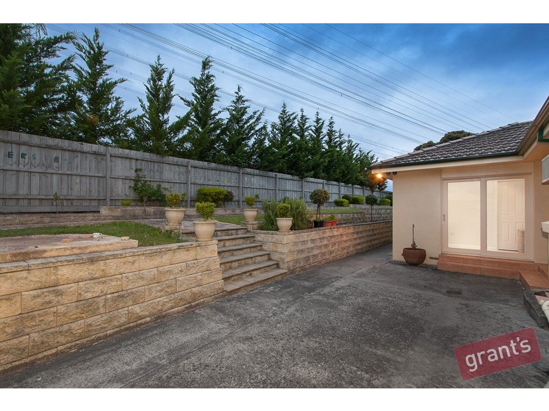 31 Rockleigh Park Road, Narre Warren North VIC 3804