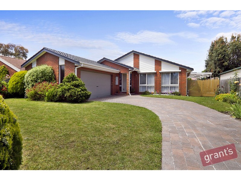 8 Margarita Close, Berwick VIC 3806