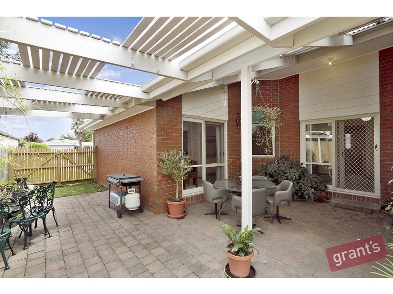 8 Margarita Close, Berwick VIC 3806