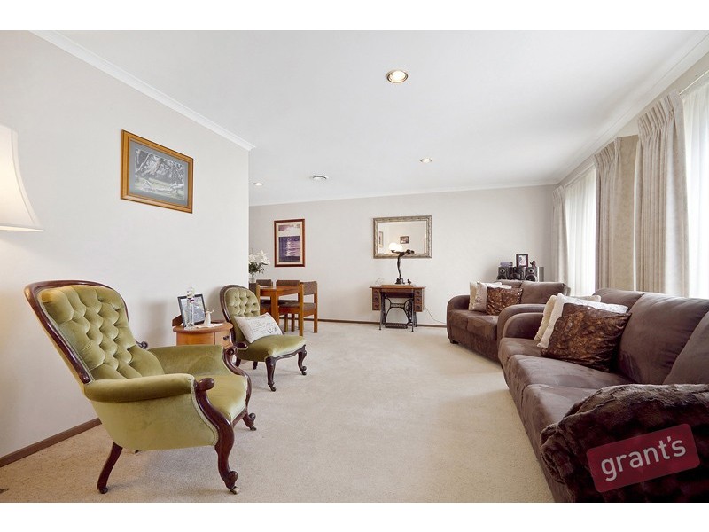 8 Margarita Close, Berwick VIC 3806