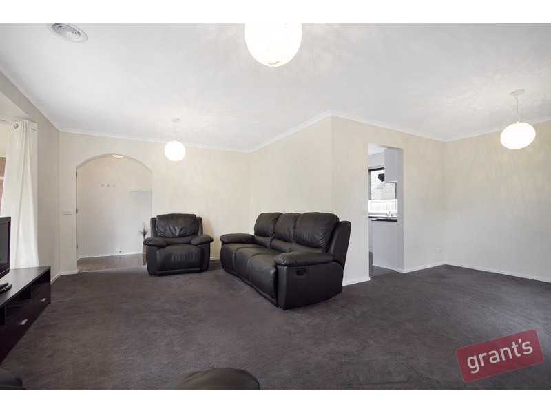 2 Fitzgerald Road, Hallam VIC 3803